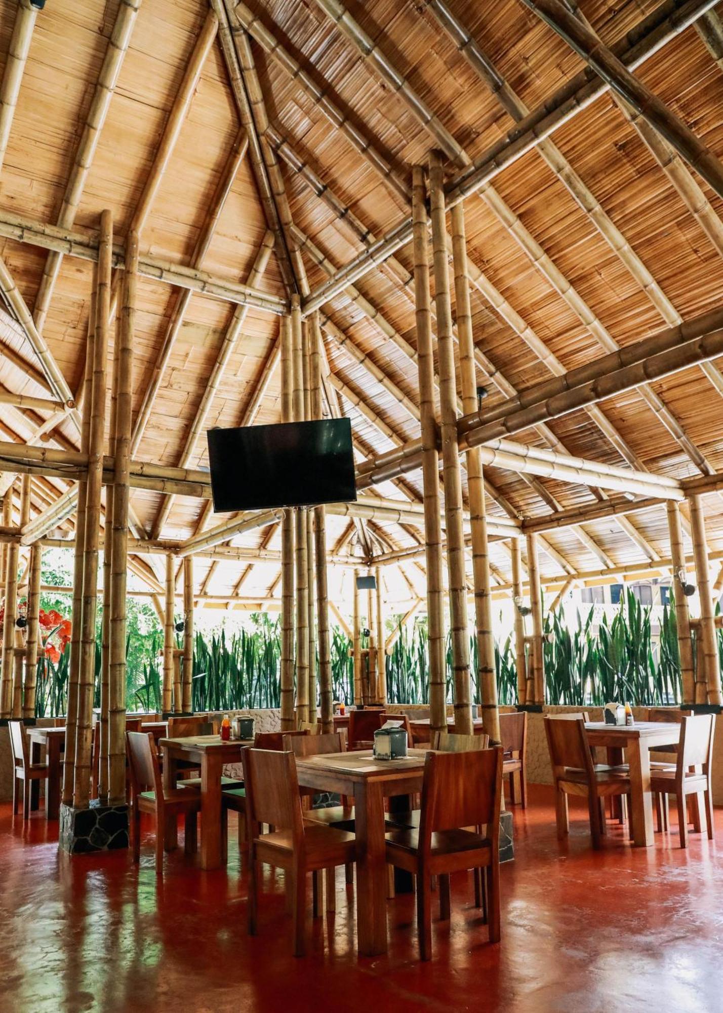 Hotel Y Restaurante El Paramo San Rafael  Екстериор снимка